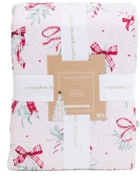 INDIGO reversible candy cane quilt set